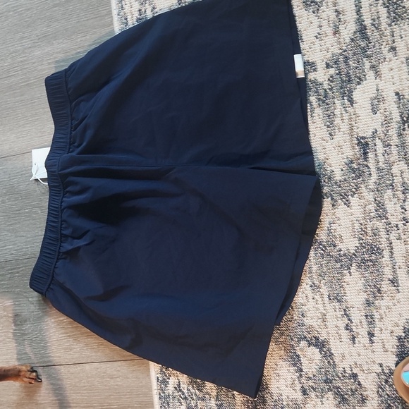 Halara Snap Shorts NWT - Picture 3 of 5